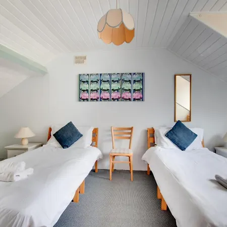 3 Bed In Oc-w145 * וויטבי