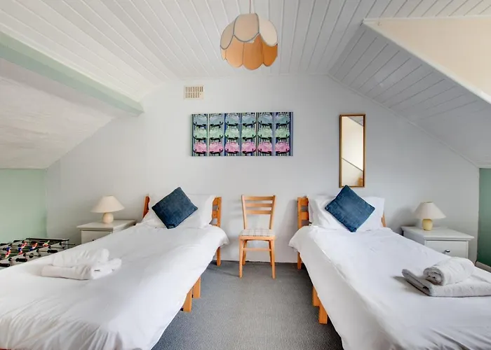 3 Bed In Oc-w145 * וויטבי